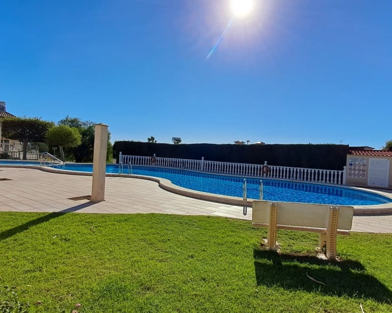 2 quarto Moradia para venda em Playa Flamenca com piscina - 219 000 € (Ref: 9552202)