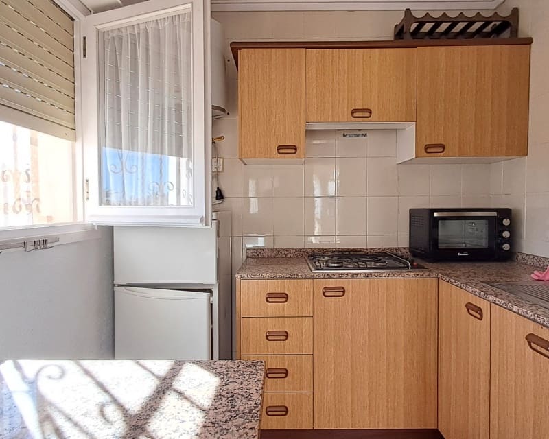 2 makuuhuone Huvila myytävänä paikassa La Florida - 219 000 € (Ref: 9552203)