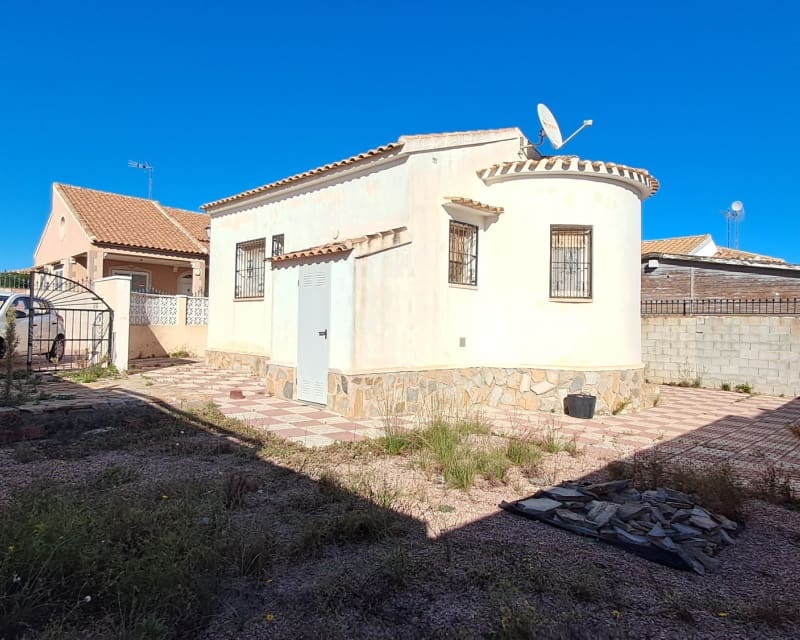 2 makuuhuone Huvila myytävänä paikassa La Florida - 219 000 € (Ref: 9552203)