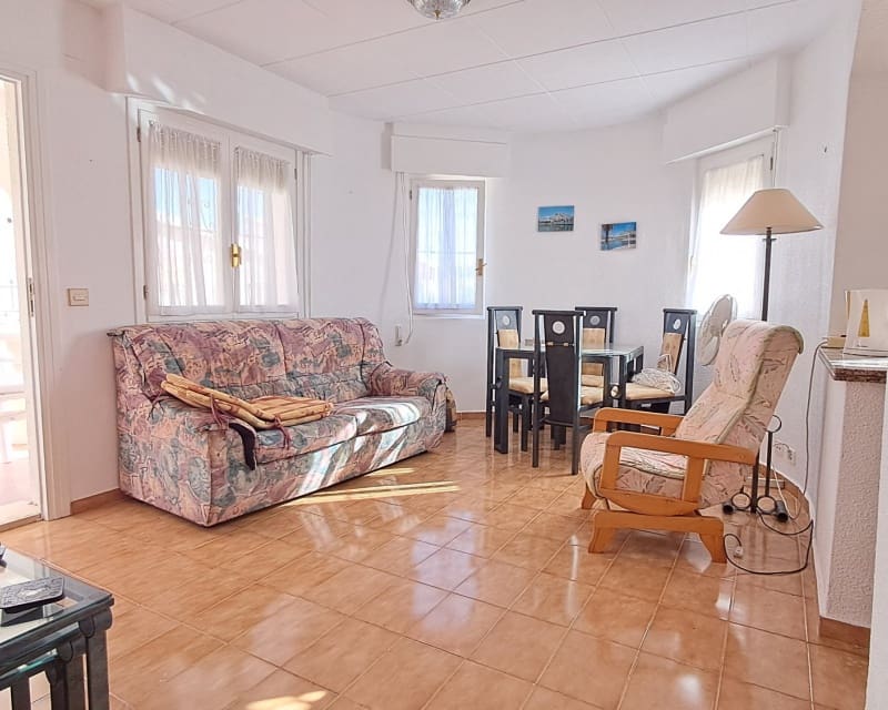 2 makuuhuone Huvila myytävänä paikassa La Florida - 219 000 € (Ref: 9552203)