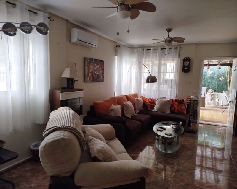 3 sovrum Hus till salu i Villamartin med pool - 240 000 € (Ref: 9552204)