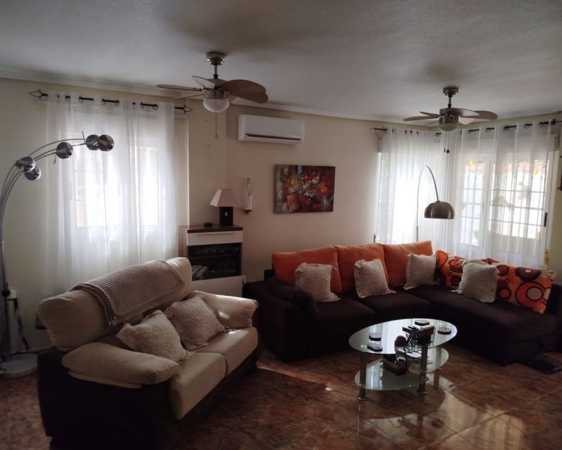 3 sovrum Hus till salu i Villamartin med pool - 240 000 € (Ref: 9552204)