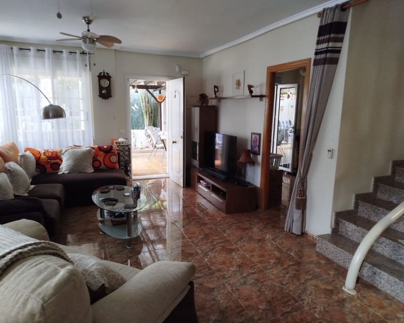 3 sovrum Hus till salu i Villamartin med pool - 240 000 € (Ref: 9552204)