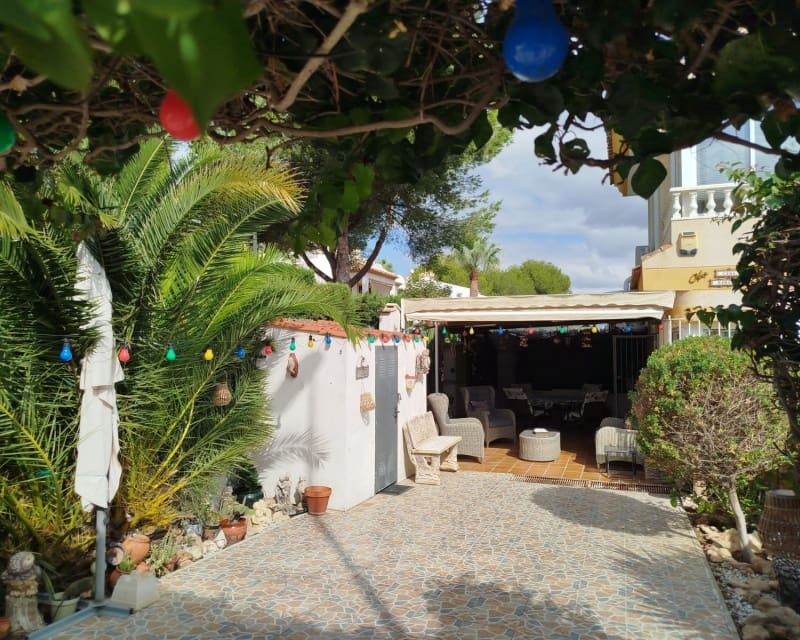 3 sovrum Hus till salu i Villamartin med pool - 240 000 € (Ref: 9552204)