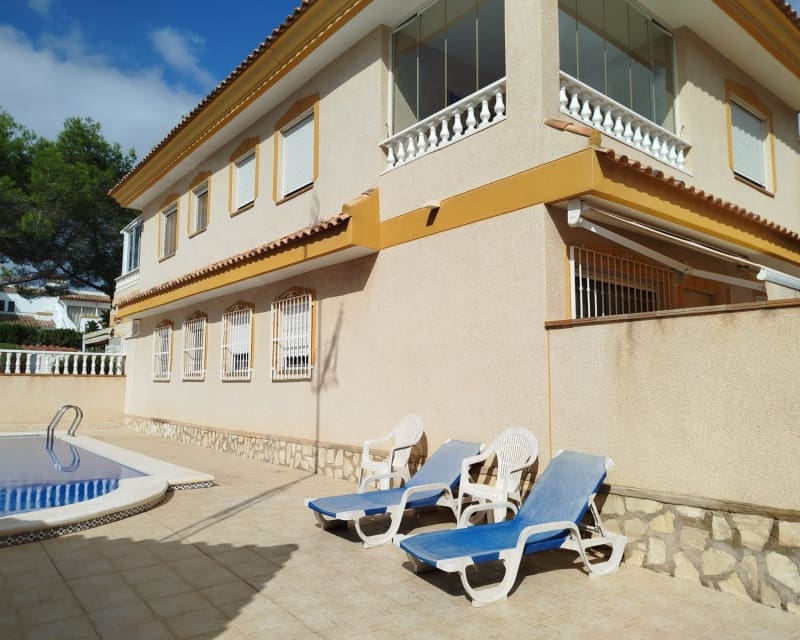 3 sovrum Hus till salu i Villamartin med pool - 240 000 € (Ref: 9552204)