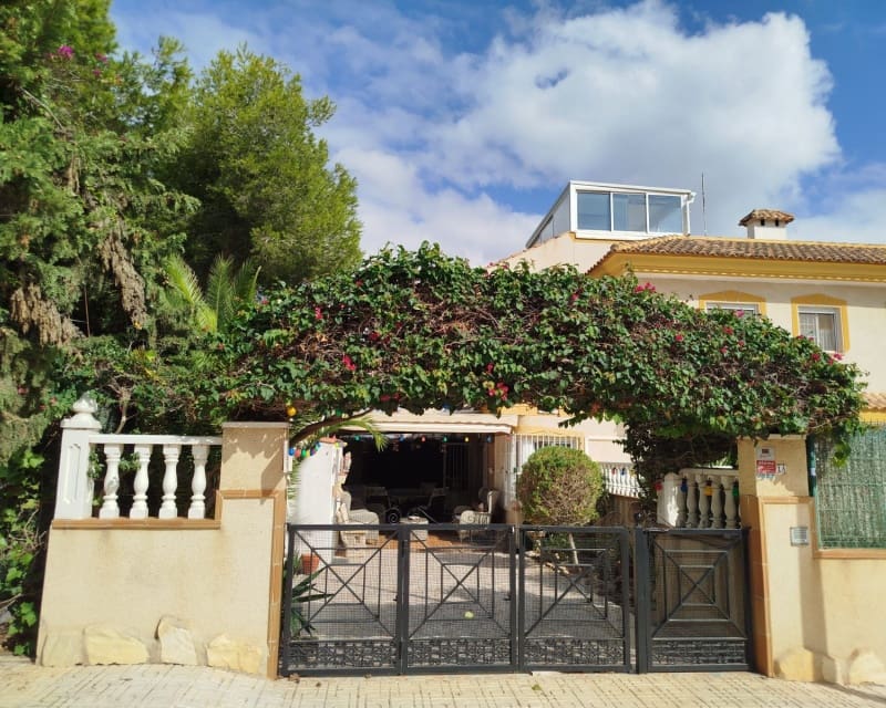 3 sovrum Hus till salu i Villamartin med pool - 240 000 € (Ref: 9552204)