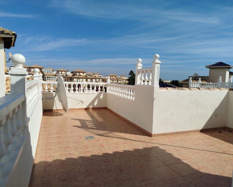 3 chambre Villa/Maison à vendre à La Zenia avec piscine - 379 000 € (Ref: 9552205)