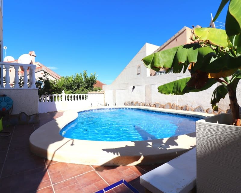 2 Zimmer Villa zu verkaufen in Benimar mit Pool - 275.000 € (Ref: 9552206)