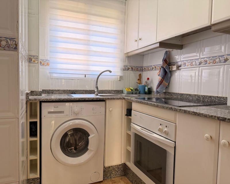 2 makuuhuone Huoneisto myytävänä paikassa Villamartin mukana uima-altaan - 154 000 € (Ref: 9552211)