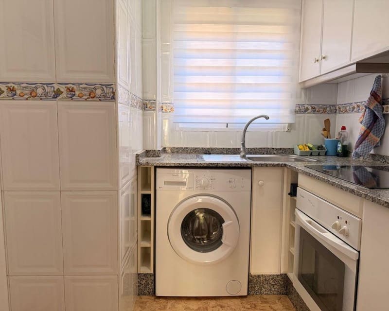 2 makuuhuone Huoneisto myytävänä paikassa Villamartin mukana uima-altaan - 154 000 € (Ref: 9552211)