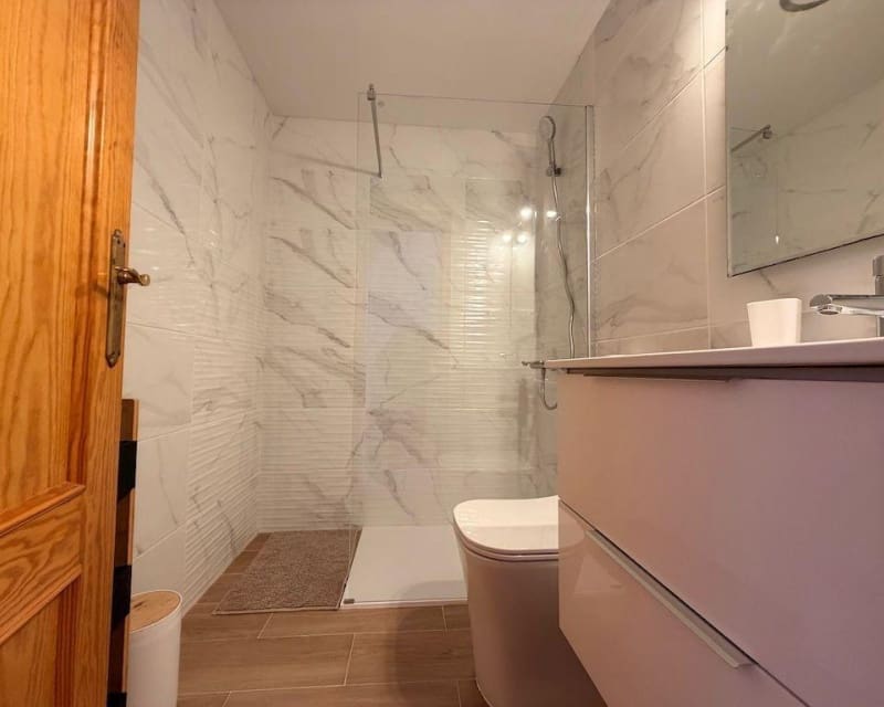 2 makuuhuone Huoneisto myytävänä paikassa Villamartin mukana uima-altaan - 154 000 € (Ref: 9552211)