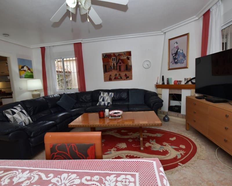 Chalet de 3 habitaciones en Algorfa en venta con piscina - 214.995 € (Ref: 9552223)