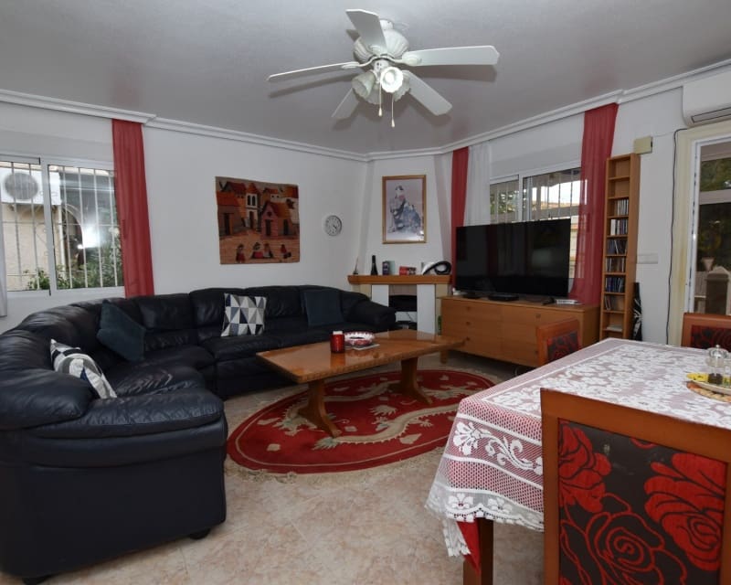 Chalet de 3 habitaciones en Algorfa en venta con piscina - 214.995 € (Ref: 9552223)