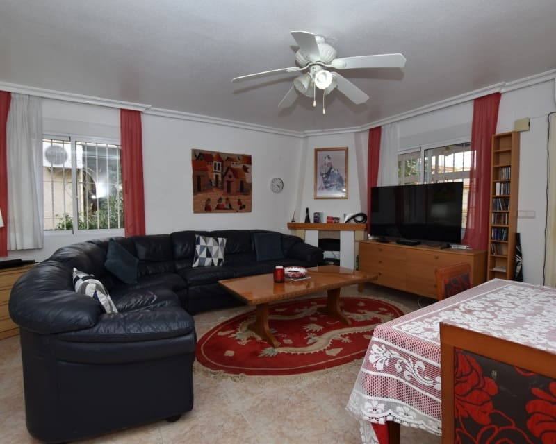 Chalet de 3 habitaciones en Algorfa en venta con piscina - 214.995 € (Ref: 9552223)