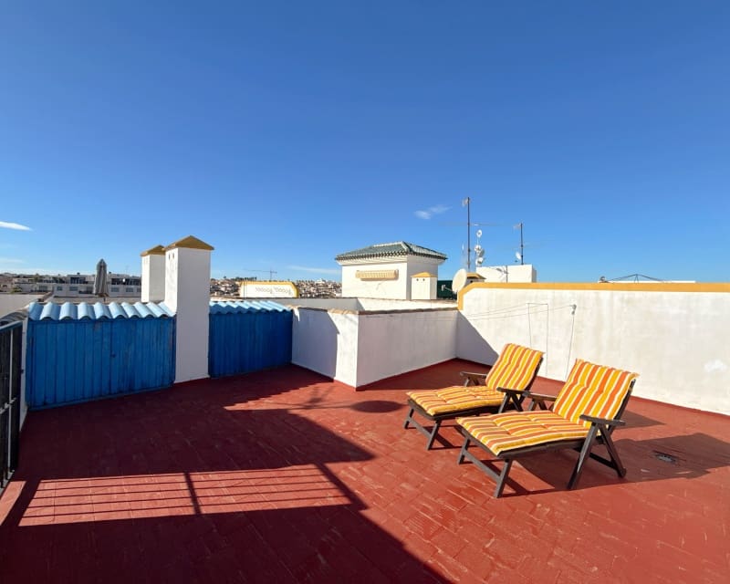 2 Zimmer Apartment zu verkaufen in La Zenia mit Pool - 169.950 € (Ref: 9552225)