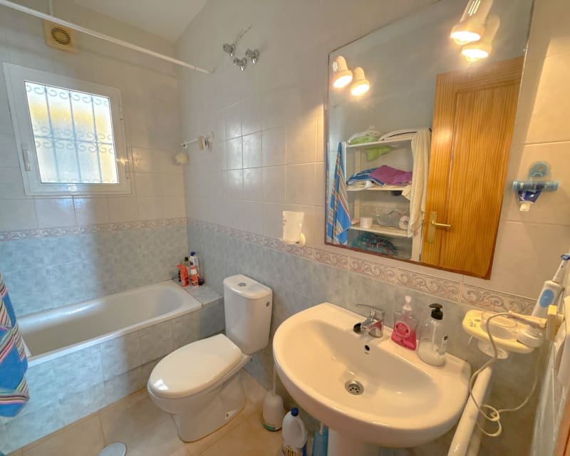 2 Zimmer Apartment zu verkaufen in La Zenia mit Pool - 169.950 € (Ref: 9552225)