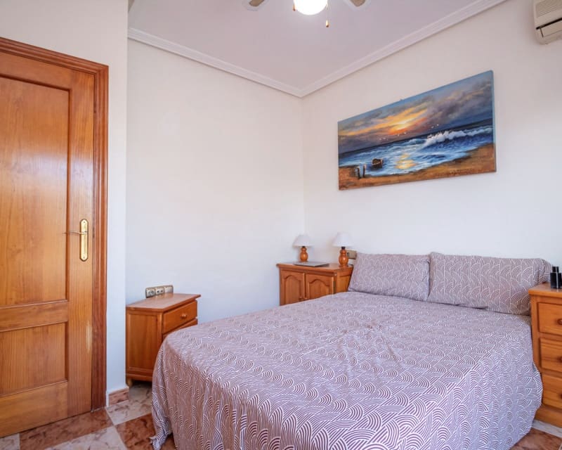 2 quarto Moradia para venda em Cabo Roig com piscina - 230 000 € (Ref: 9552227)