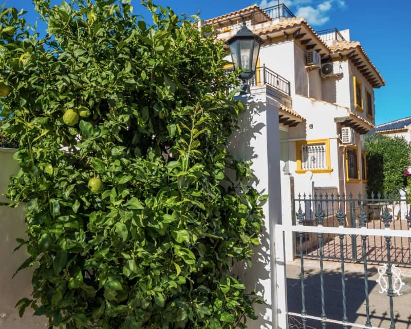 2 quarto Moradia para venda em Cabo Roig com piscina - 230 000 € (Ref: 9552227)