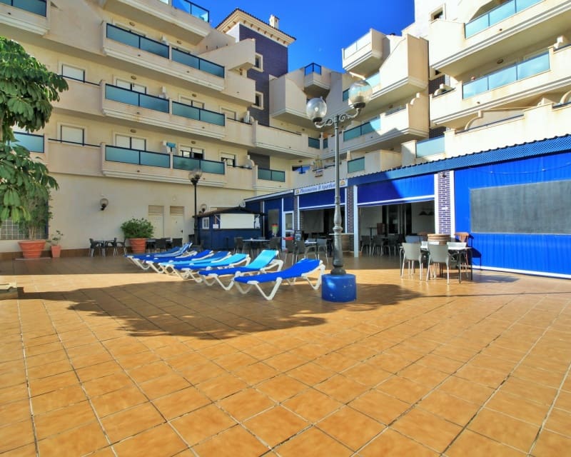 2 slaapkamer Appartement te koop in Cabo Roig met zwembad - € 184.995 (Ref: 9552228)
