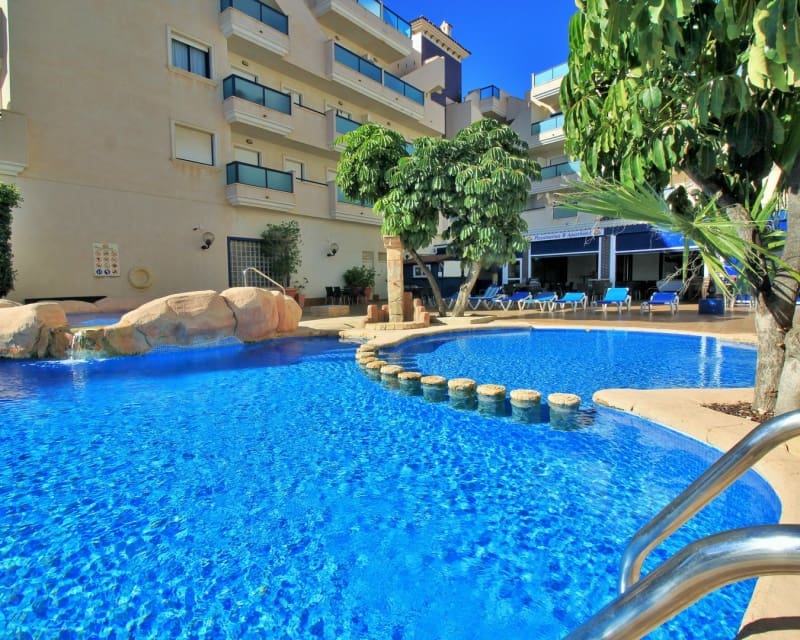 2 slaapkamer Appartement te koop in Cabo Roig met zwembad - € 184.995 (Ref: 9552228)