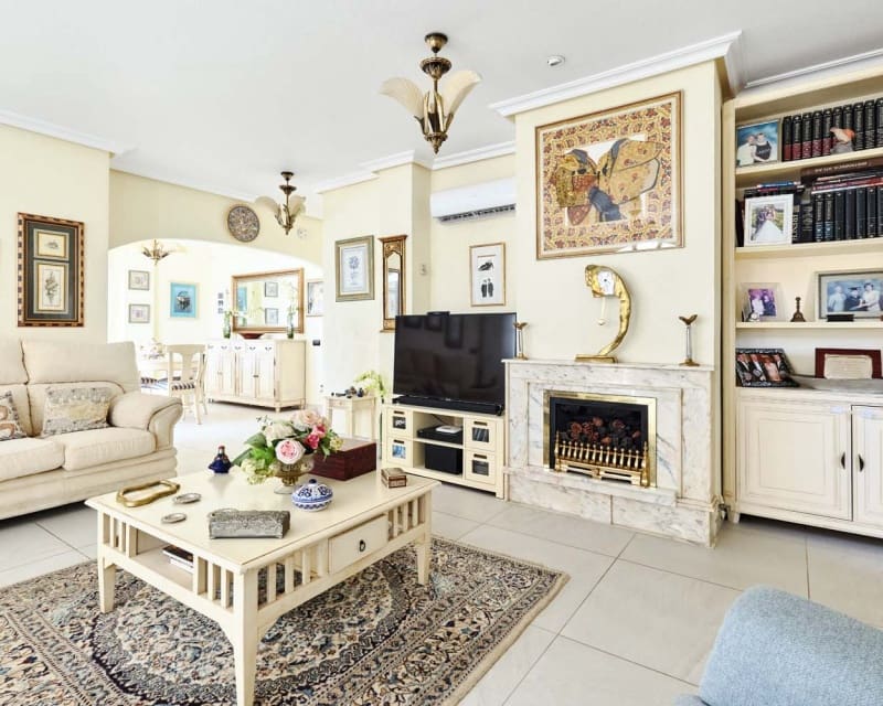 4 bedroom Villa for sale in Pinar de Campoverde with pool - € 460,000 (Ref: 9552231)