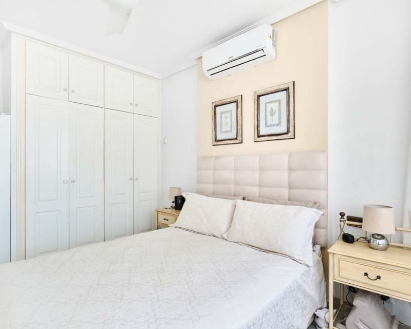 4 bedroom Villa for sale in Pinar de Campoverde with pool - € 460,000 (Ref: 9552231)