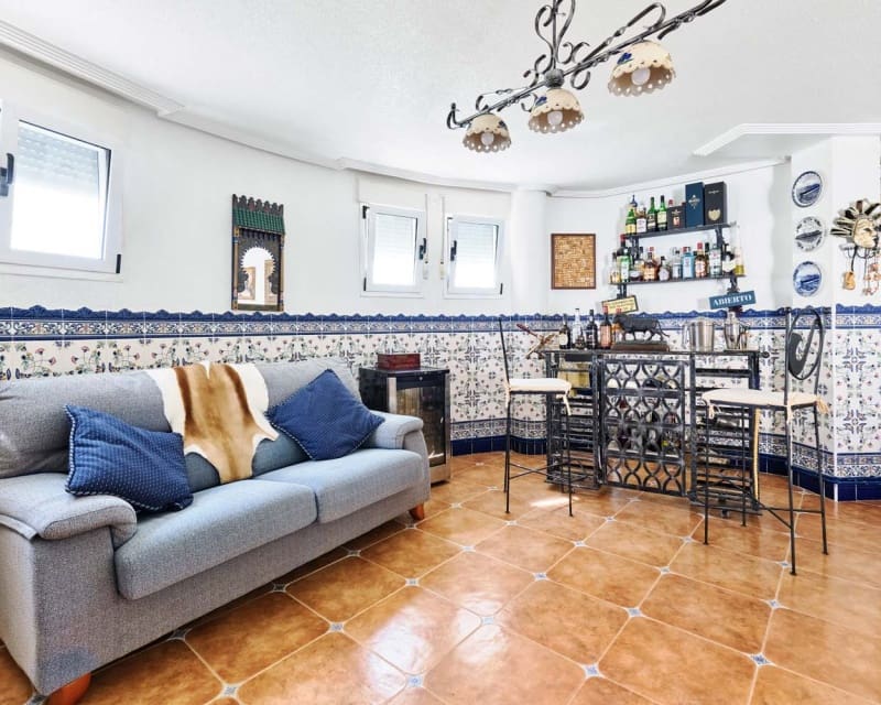 4 bedroom Villa for sale in Pinar de Campoverde with pool - € 460,000 (Ref: 9552231)