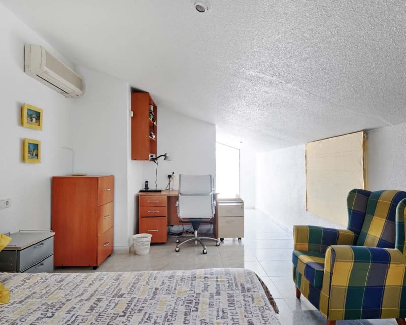 4 bedroom Villa for sale in Pinar de Campoverde with pool - € 460,000 (Ref: 9552231)