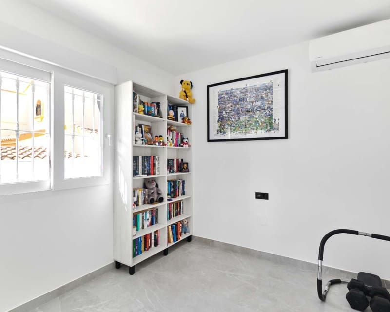 3 quarto Moradia para venda em Pinar de Campoverde com piscina - 375 000 € (Ref: 9552232)