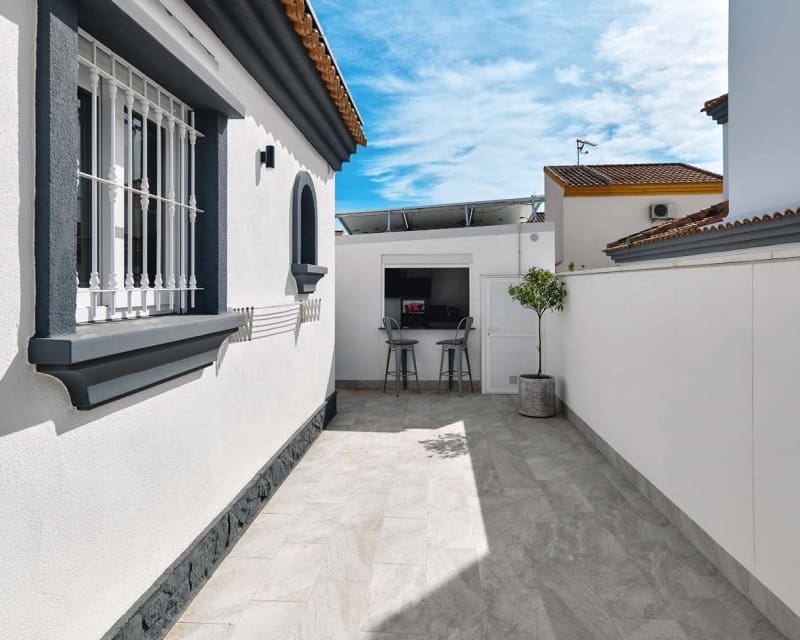 3 quarto Moradia para venda em Pinar de Campoverde com piscina - 375 000 € (Ref: 9552232)