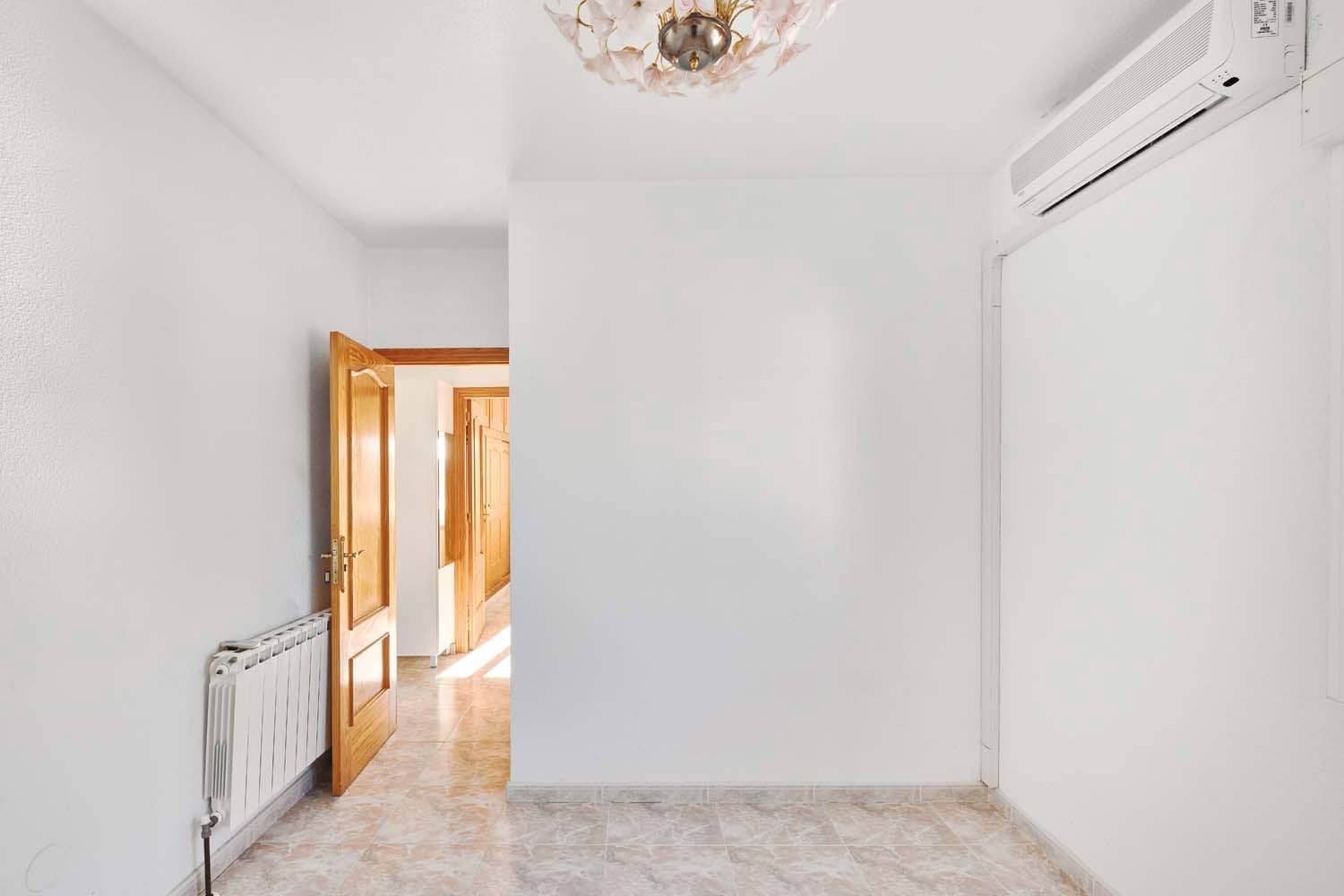 7 sovrum Villa till salu i Pinar de Campoverde med pool - 575 000 € (Ref: 9552233)