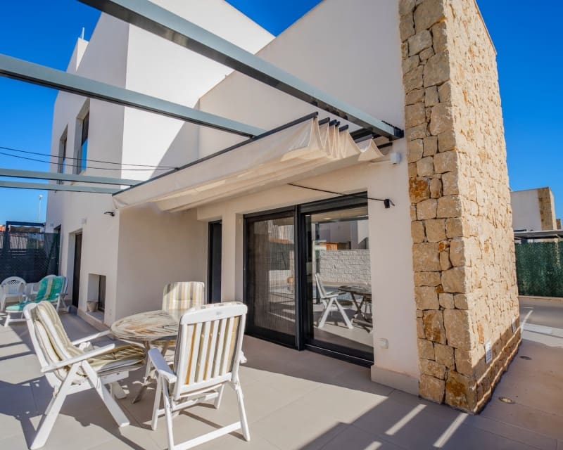 3 quarto Casa em Banda para venda em Dona Pepa com piscina - 405 000 € (Ref: 9552234)