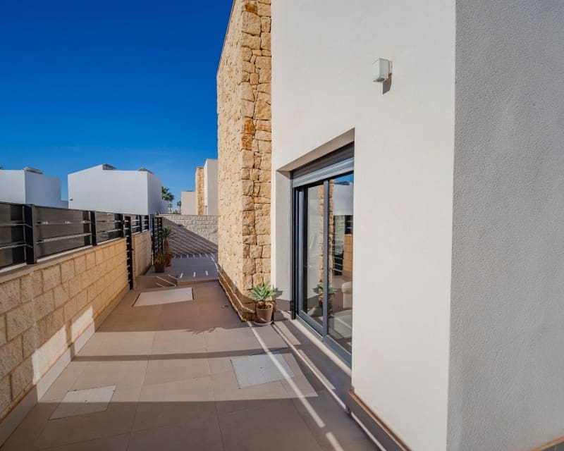 3 quarto Casa em Banda para venda em Dona Pepa com piscina - 405 000 € (Ref: 9552234)