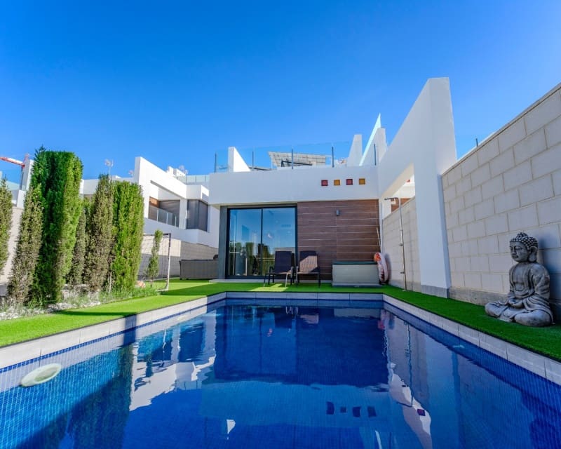 3 makuuhuone Huvila myytävänä paikassa Benijofar mukana uima-altaan - 470 000 € (Ref: 9552235)