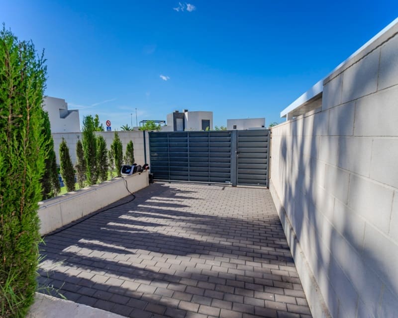 3 makuuhuone Huvila myytävänä paikassa Benijofar mukana uima-altaan - 470 000 € (Ref: 9552235)