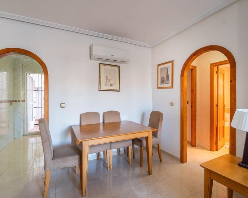 2 quarto Apartamento para venda em Cabo Roig com piscina - 140 000 € (Ref: 9552237)