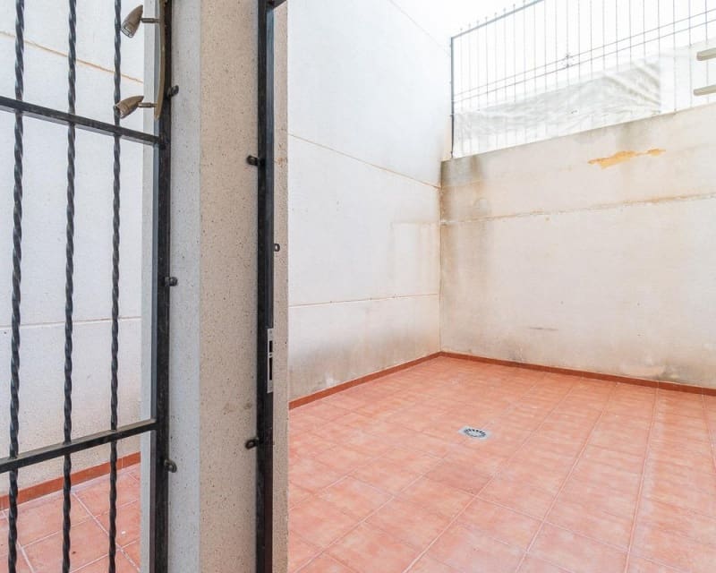 2 quarto Apartamento para venda em Cabo Roig com piscina - 140 000 € (Ref: 9552237)