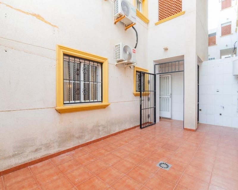 2 quarto Apartamento para venda em Cabo Roig com piscina - 140 000 € (Ref: 9552237)