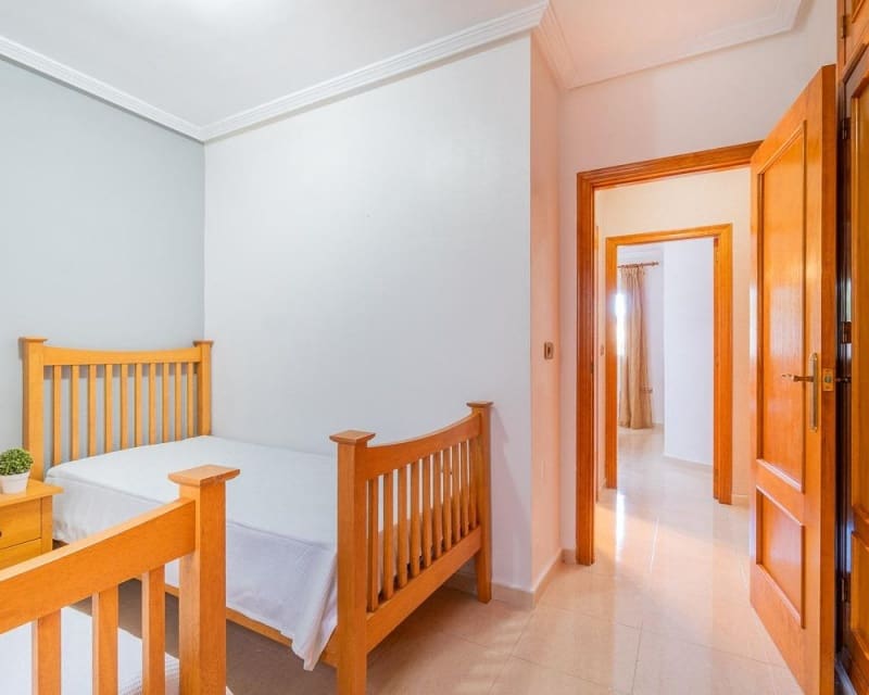 2 quarto Apartamento para venda em Cabo Roig com piscina - 140 000 € (Ref: 9552237)