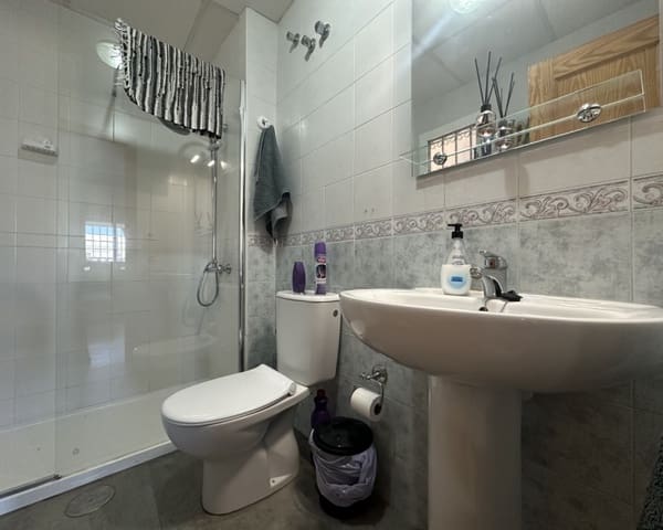 2 sovrum Lägenhet till salu i La Zenia, Orihuela med pool - 174 950 € (Ref: 9552239)