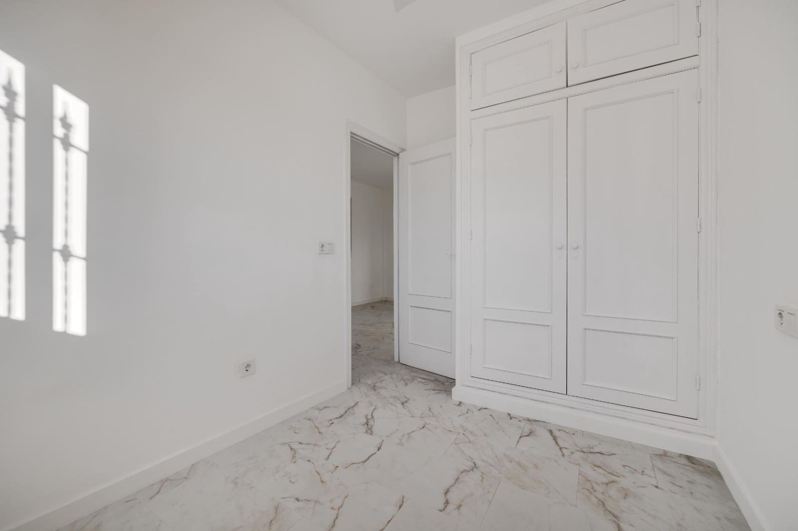 4 makuuhuone Huvila myytävänä paikassa La Zenia mukana uima-altaan - 329 000 € (Ref: 9552248)