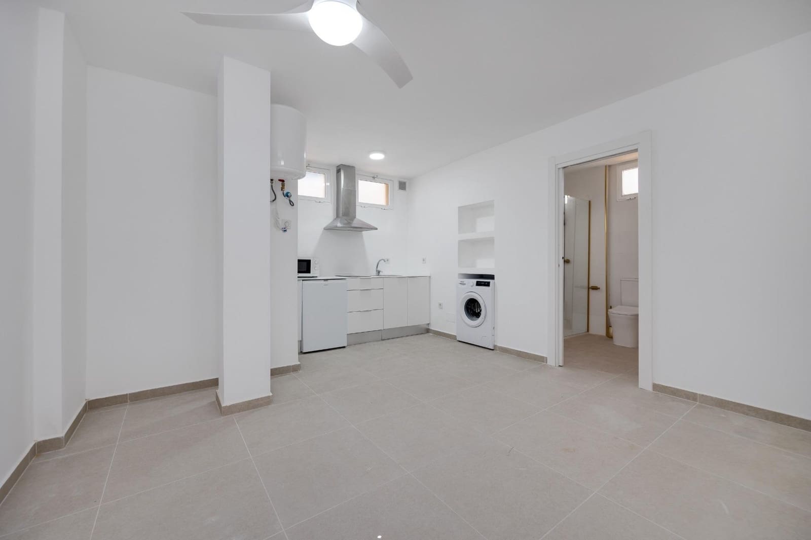 4 makuuhuone Huvila myytävänä paikassa La Zenia mukana uima-altaan - 329 000 € (Ref: 9552248)