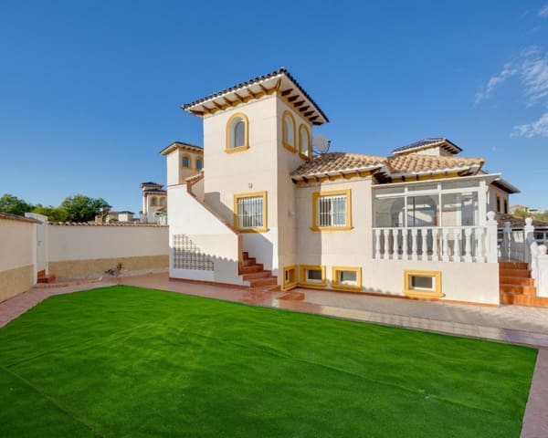 4 quarto Moradia para venda em La Zenia, Orihuela com piscina - 329 000 € (Ref: 9552248)