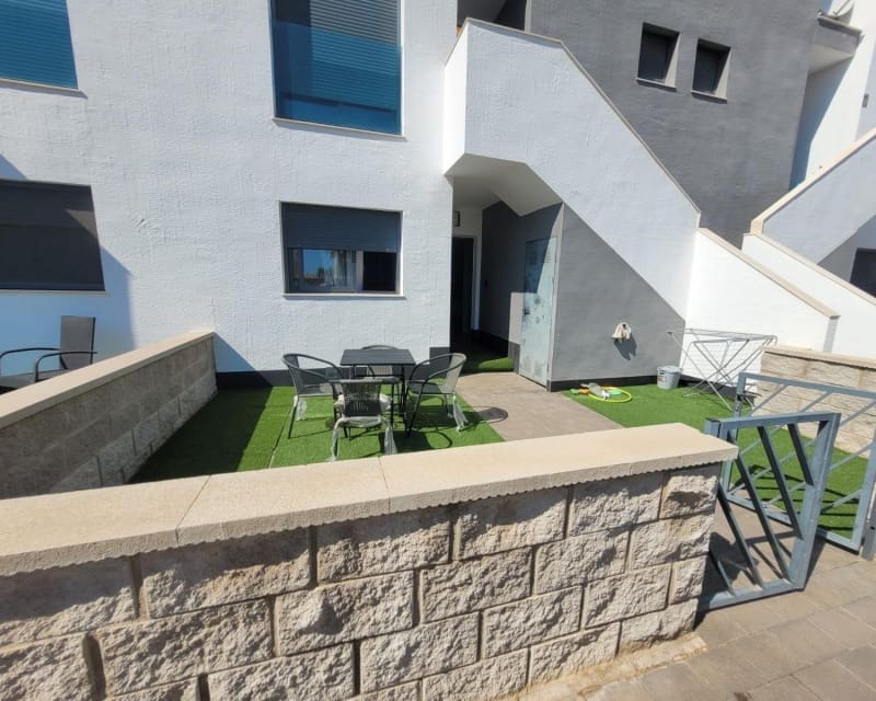 2 Zimmer Apartment zu verkaufen in La Zenia mit Pool - 289.000 € (Ref: 9555246)