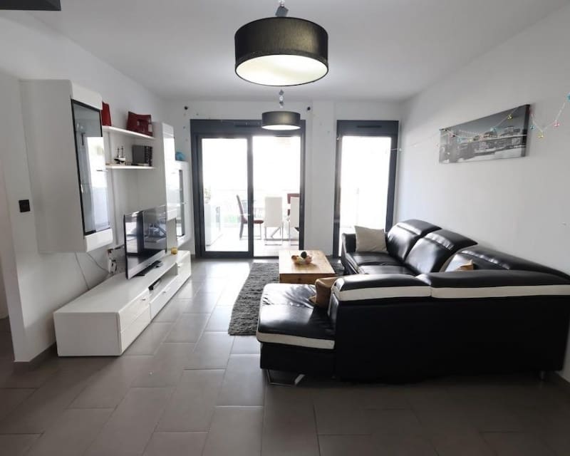 2 Zimmer Apartment zu verkaufen in La Zenia mit Pool - 289.000 € (Ref: 9555246)