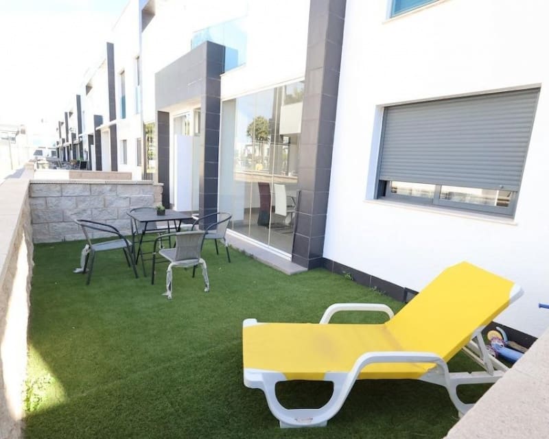 2 Zimmer Apartment zu verkaufen in La Zenia mit Pool - 289.000 € (Ref: 9555246)