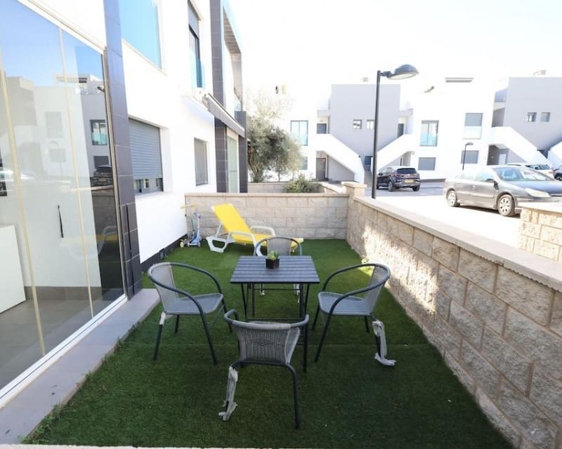 2 Zimmer Apartment zu verkaufen in La Zenia mit Pool - 289.000 € (Ref: 9555246)