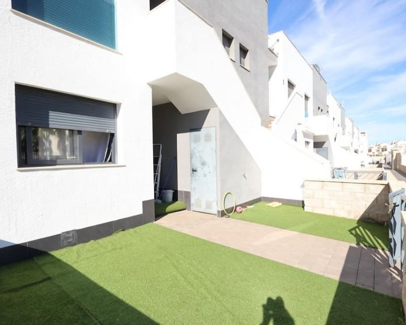 2 Zimmer Apartment zu verkaufen in La Zenia mit Pool - 289.000 € (Ref: 9555246)