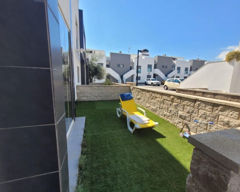 2 Zimmer Apartment zu verkaufen in La Zenia mit Pool - 289.000 € (Ref: 9555246)