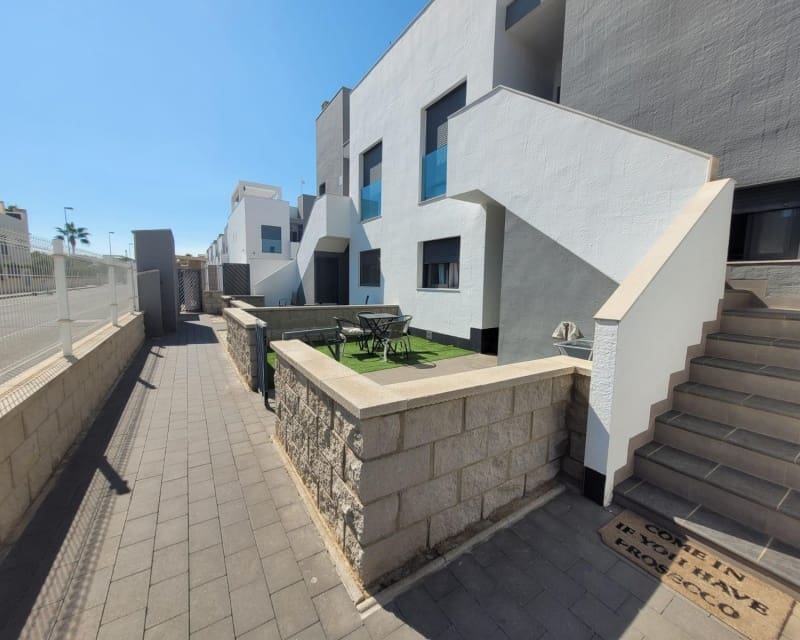 2 Zimmer Apartment zu verkaufen in La Zenia mit Pool - 289.000 € (Ref: 9555246)